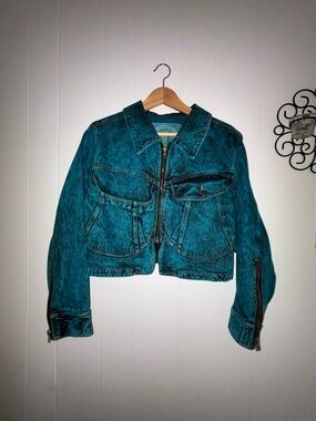 90’s Vintage Theme Teal Cropped Denim Jacket